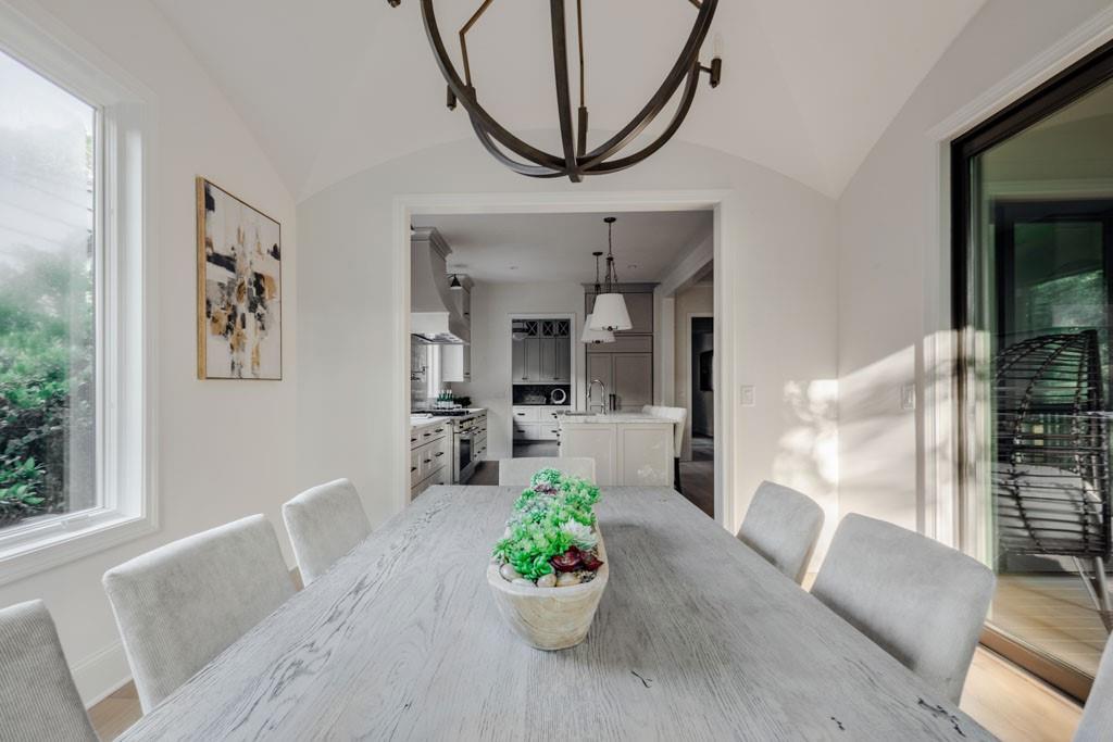 2461 Fernleaf Court NW