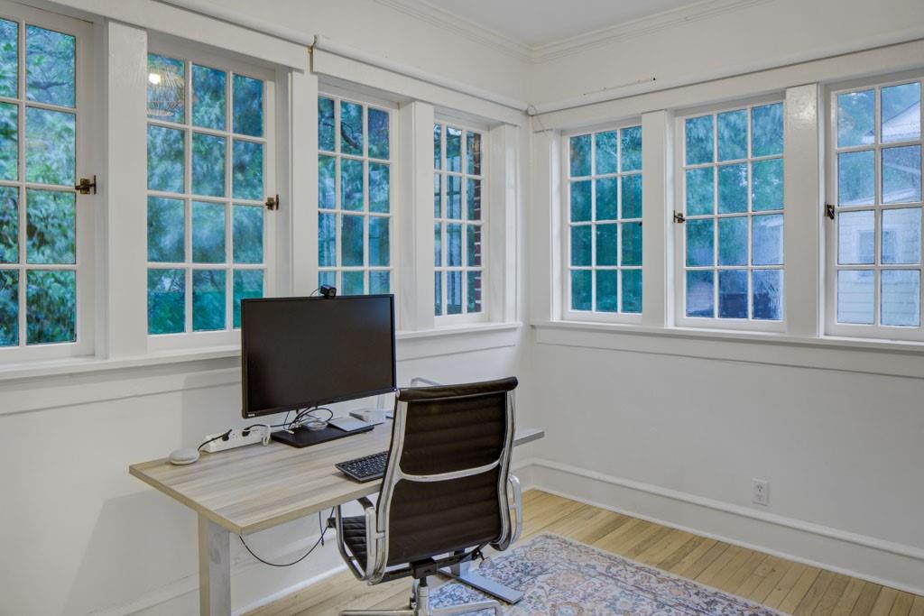 2117 Fairhaven Circle NE