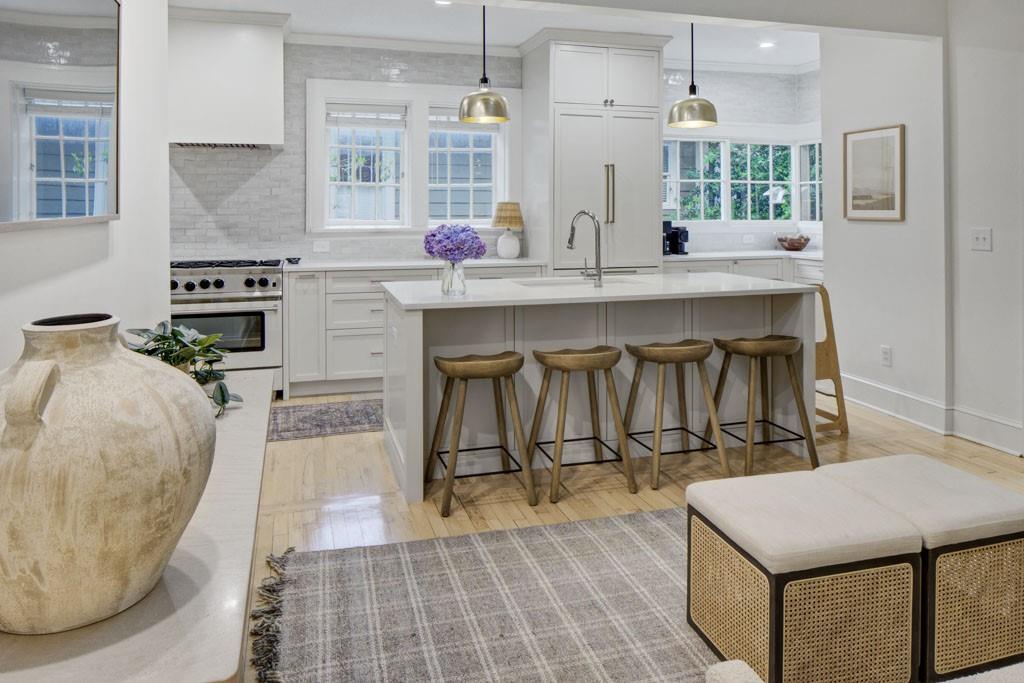 2117 Fairhaven Circle NE