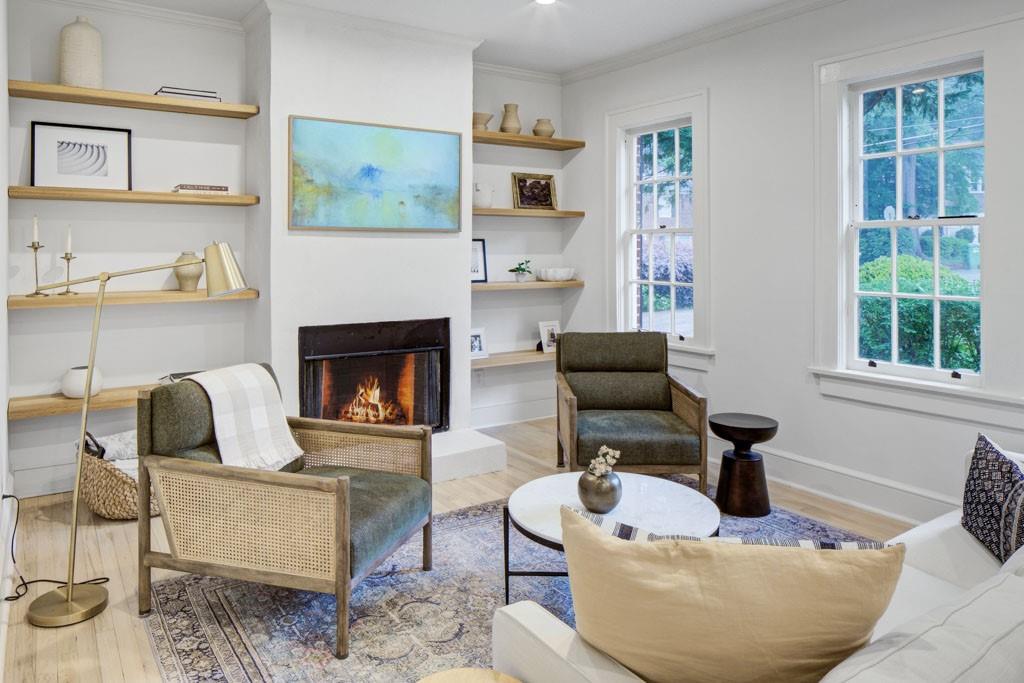 2117 Fairhaven Circle NE