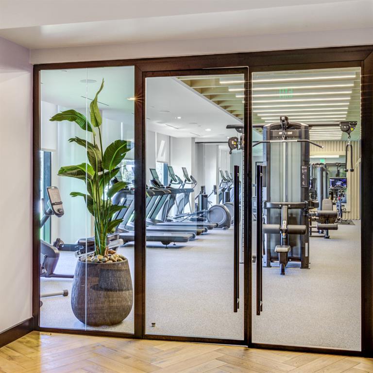 2425 Peachtree Road NE Unit 1505