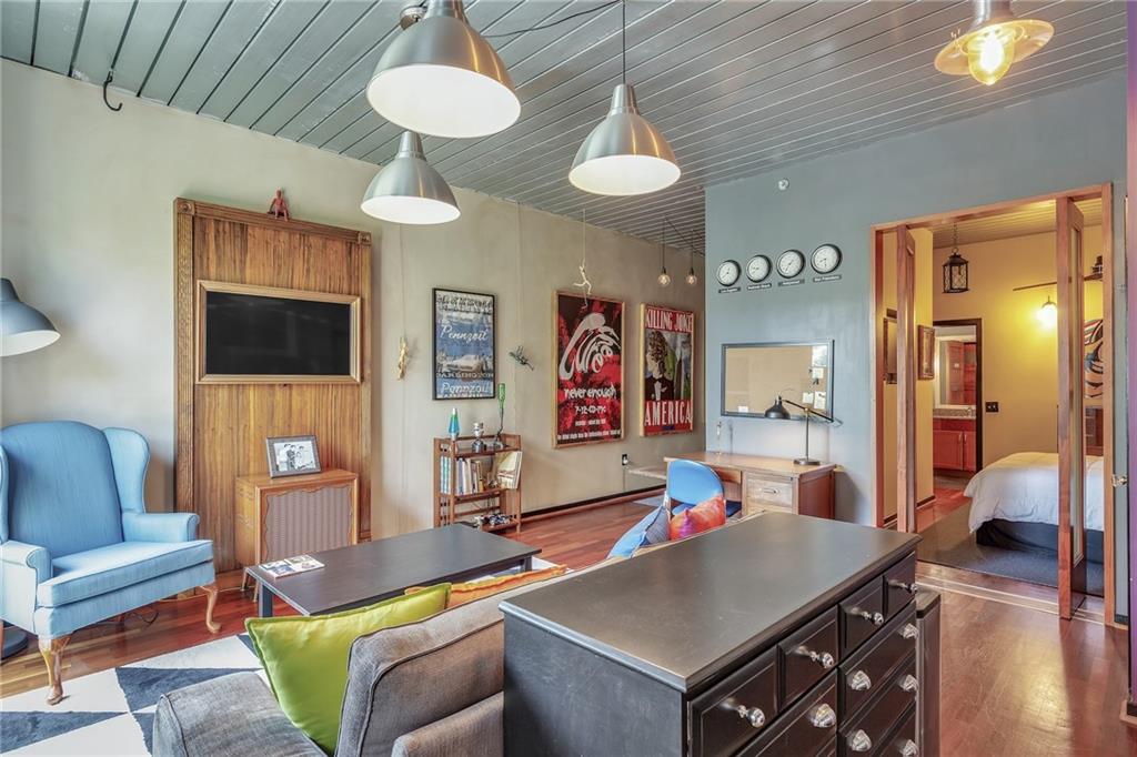 620 Glen Iris Drive NE Unit 206