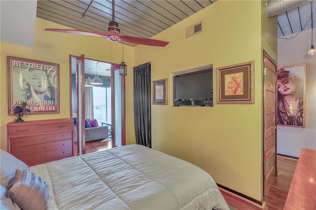 620 Glen Iris Drive NE Unit 206