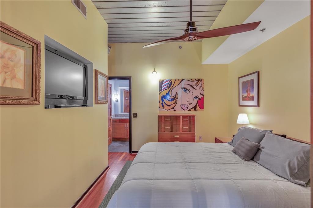 620 Glen Iris Drive NE Unit 206