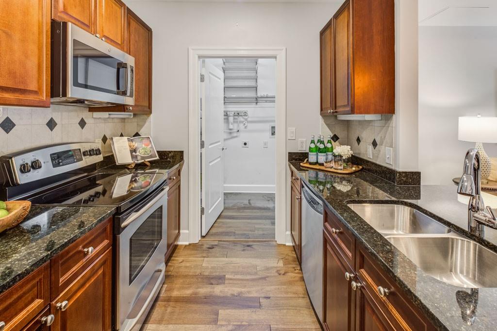 325 E Paces Ferry Road NE Unit 410