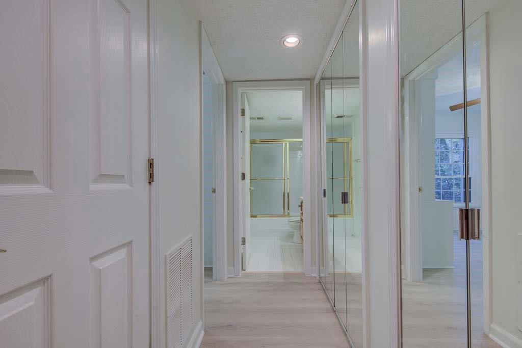 166 Maribeau Square NW