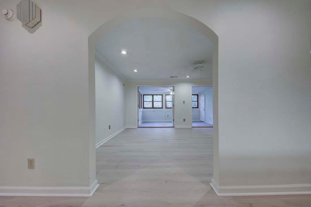 166 Maribeau Square NW