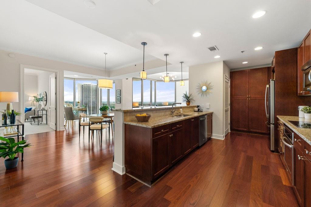 2795 Peachtree Road NE Unit 1602