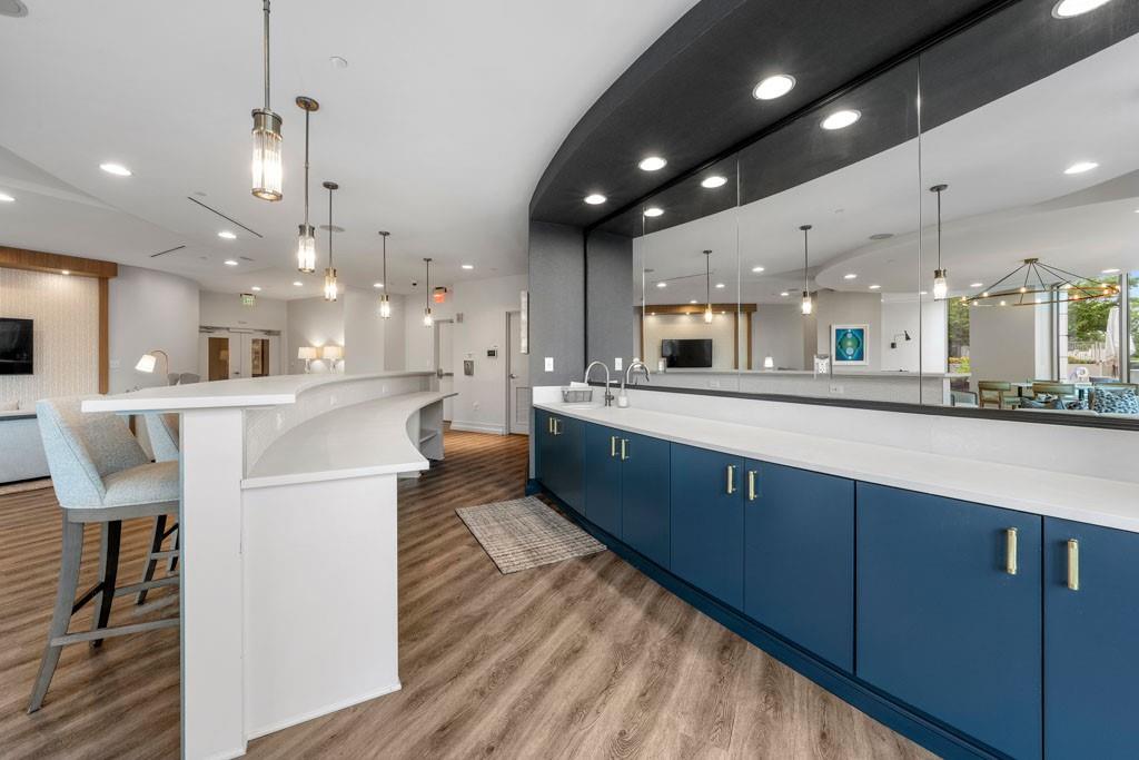 2795 Peachtree Road NE Unit 1602