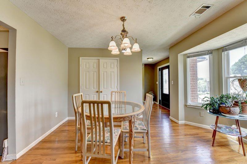 6017 Shadow Lake Way