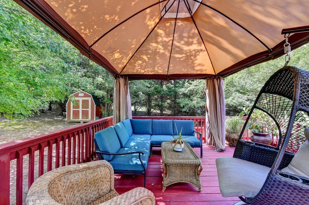 6017 Shadow Lake Way