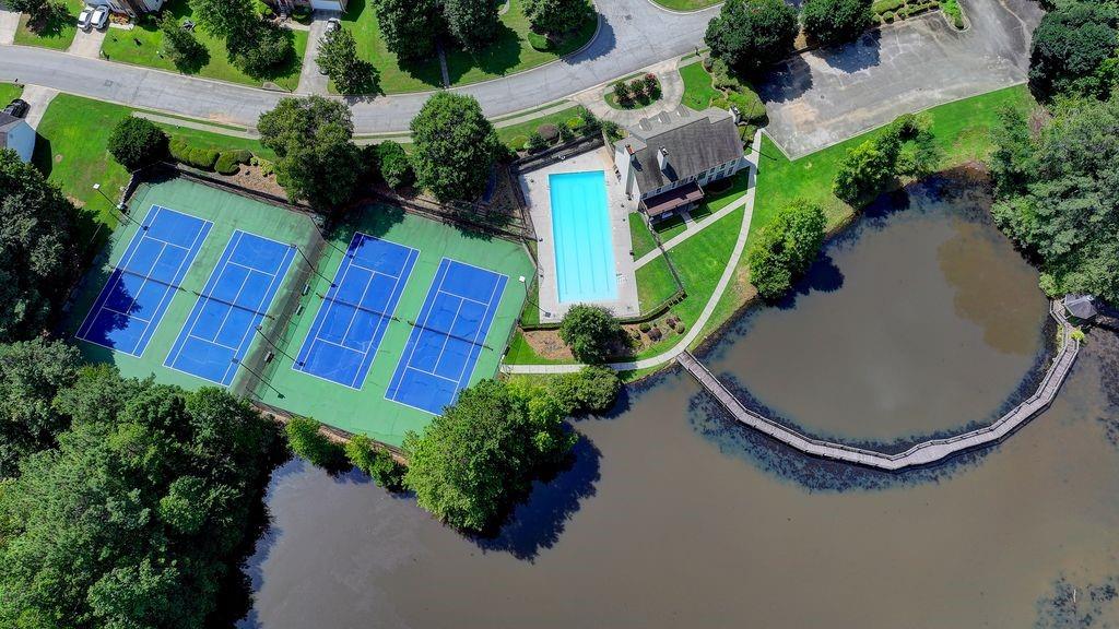 6017 Shadow Lake Way