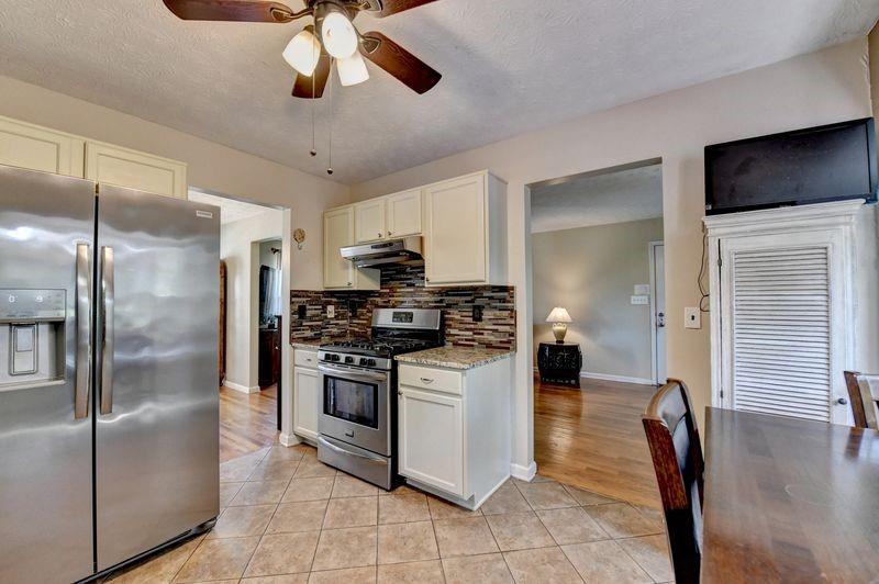 6017 Shadow Lake Way