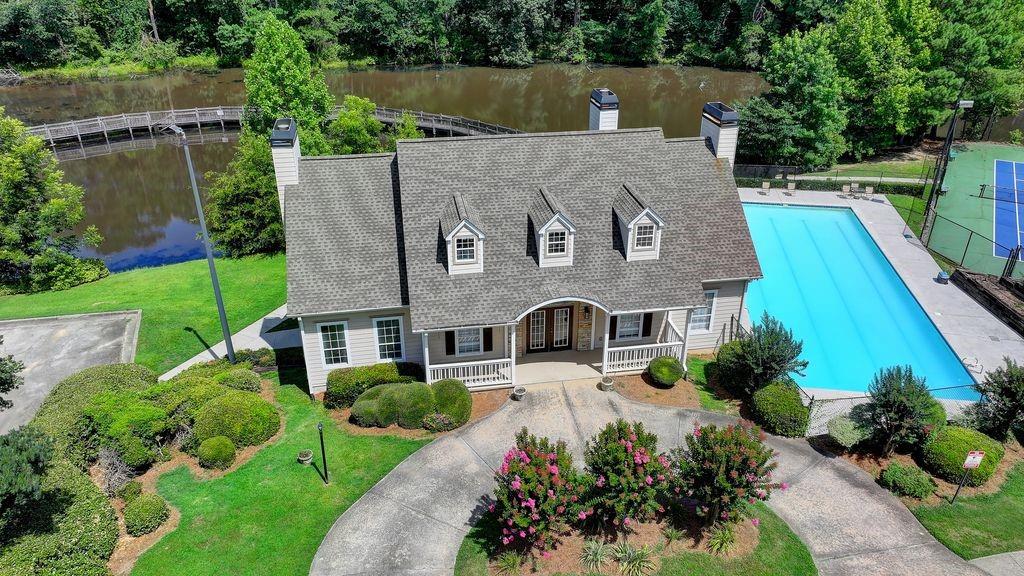 6017 Shadow Lake Way