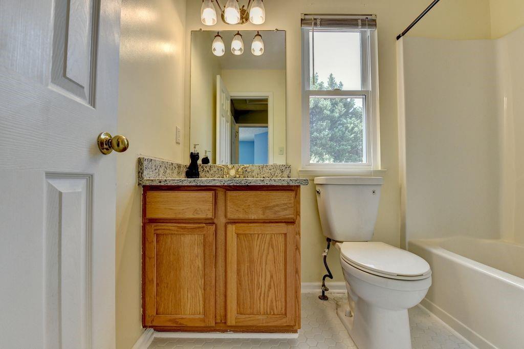 6017 Shadow Lake Way