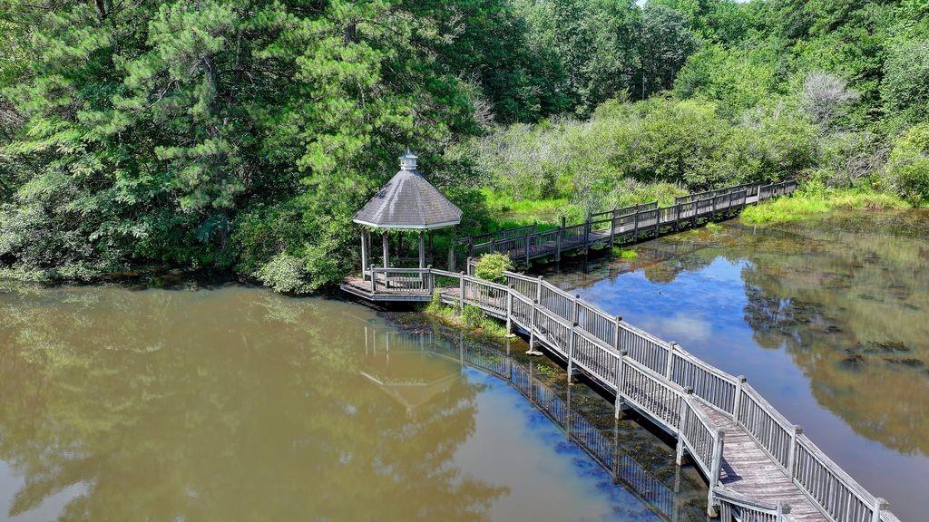 6017 Shadow Lake Way