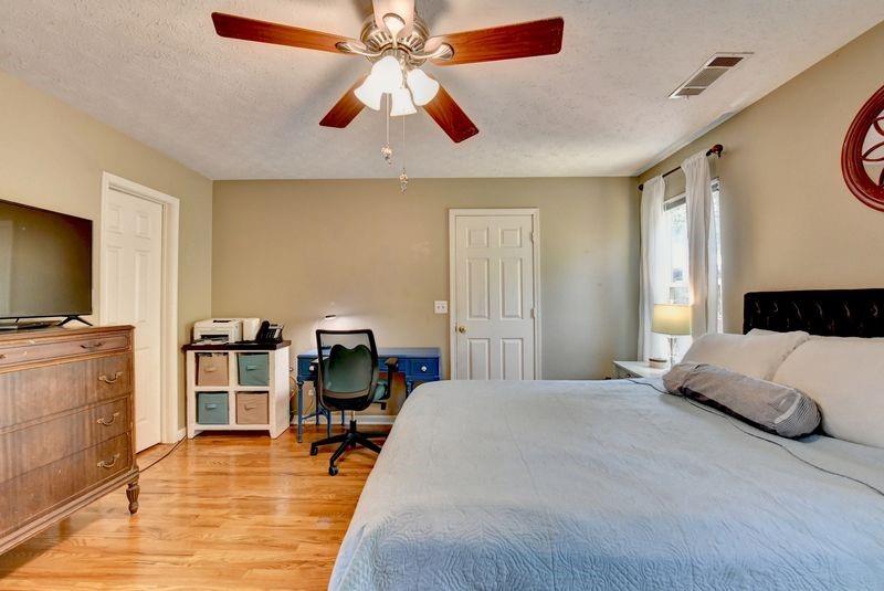 6017 Shadow Lake Way