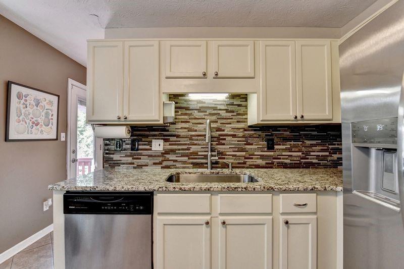 6017 Shadow Lake Way