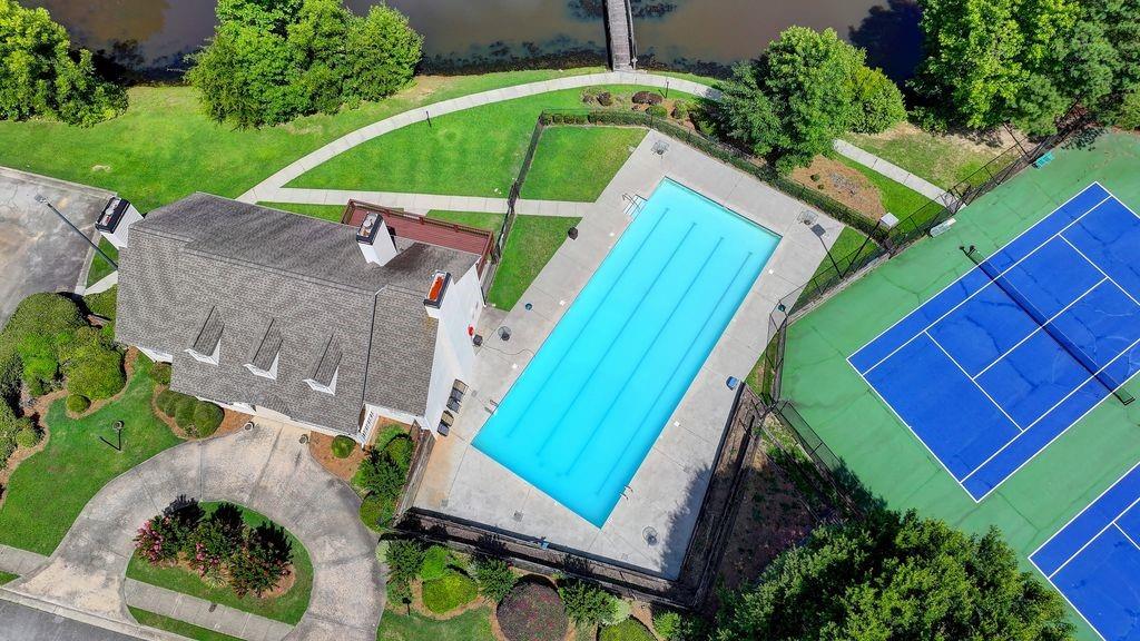 6017 Shadow Lake Way