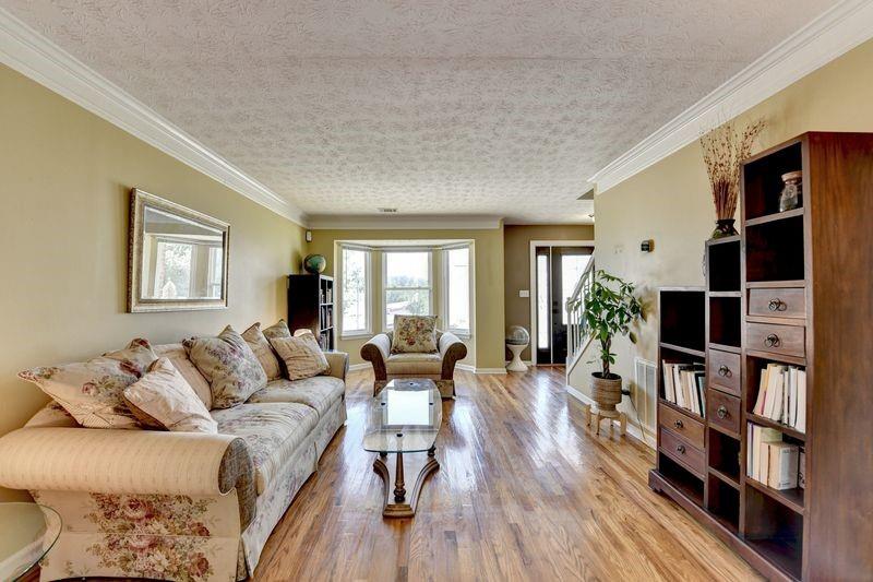 6017 Shadow Lake Way