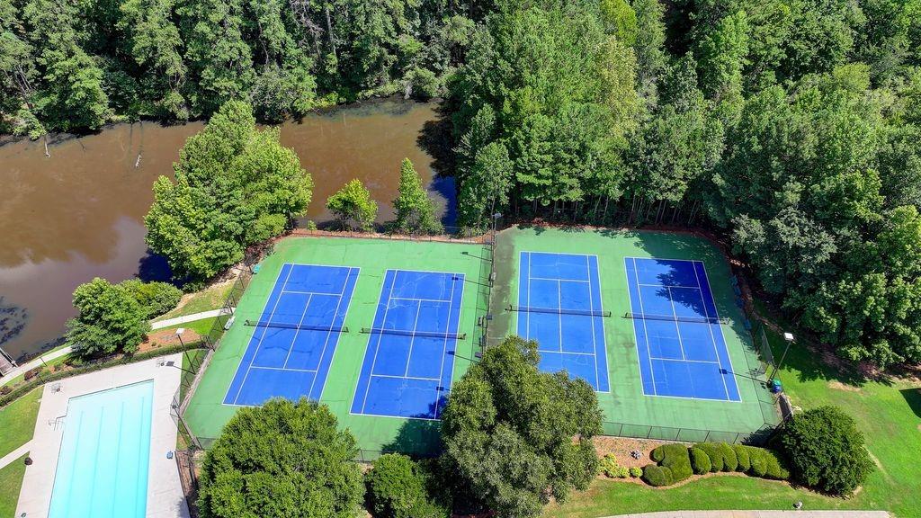 6017 Shadow Lake Way