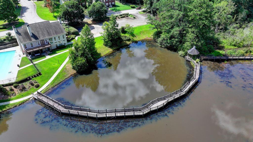 6017 Shadow Lake Way