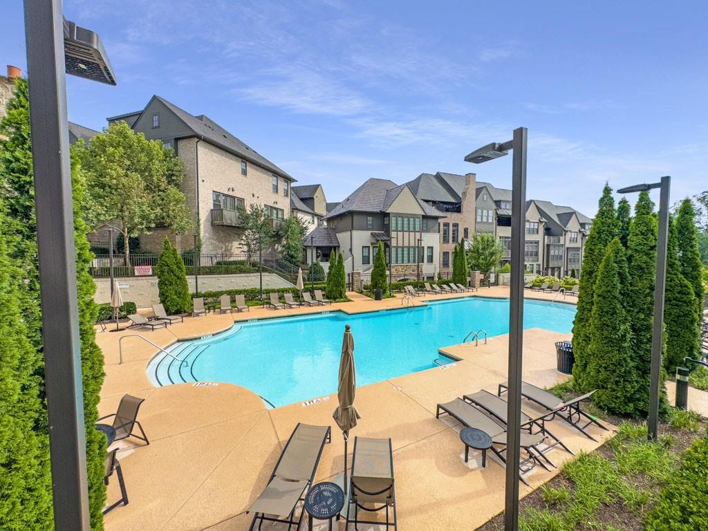 6643 Beacon Drive