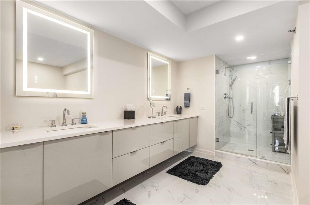 2660 Peachtree Road NW Unit 18H