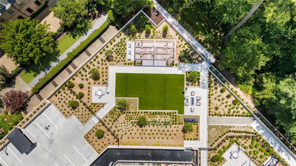 2660 Peachtree Road NW Unit 18H