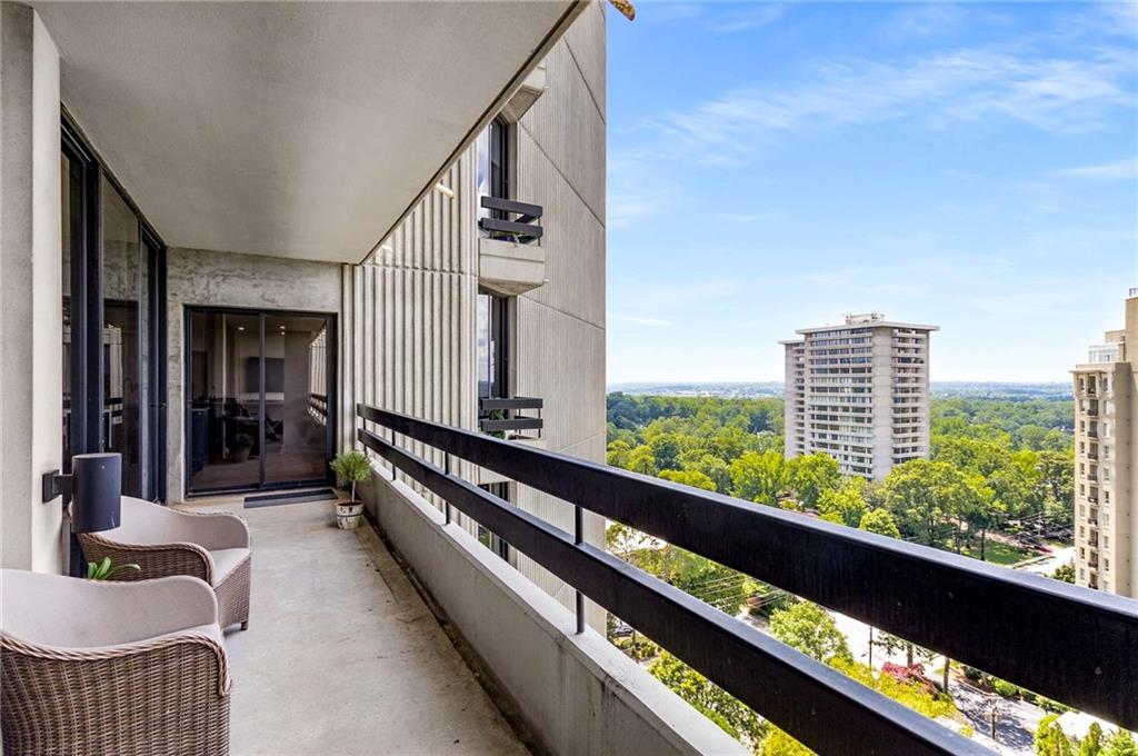 2660 Peachtree Road NW Unit 18H