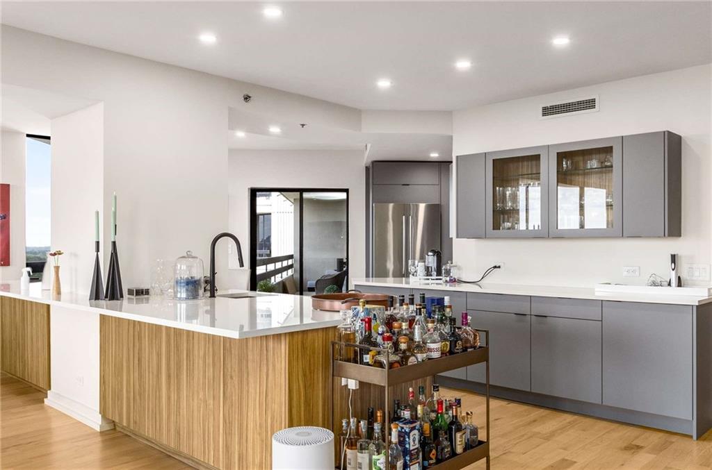 2660 Peachtree Road NW Unit 18H