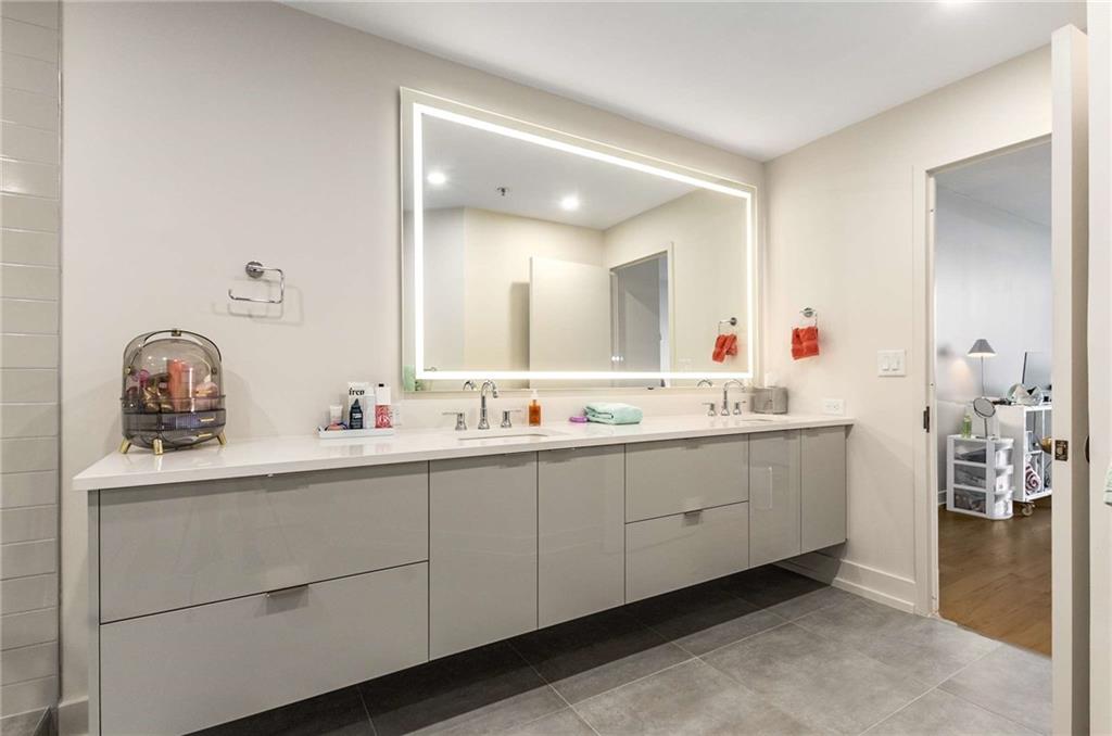 2660 Peachtree Road NW Unit 18H