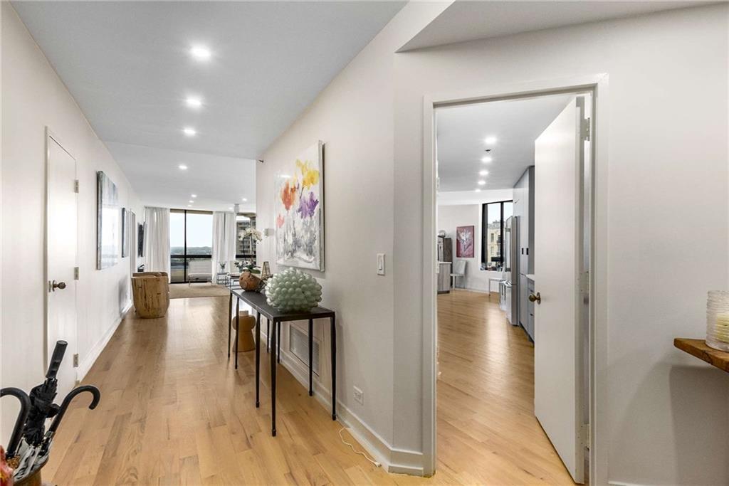 2660 Peachtree Road NW Unit 18H