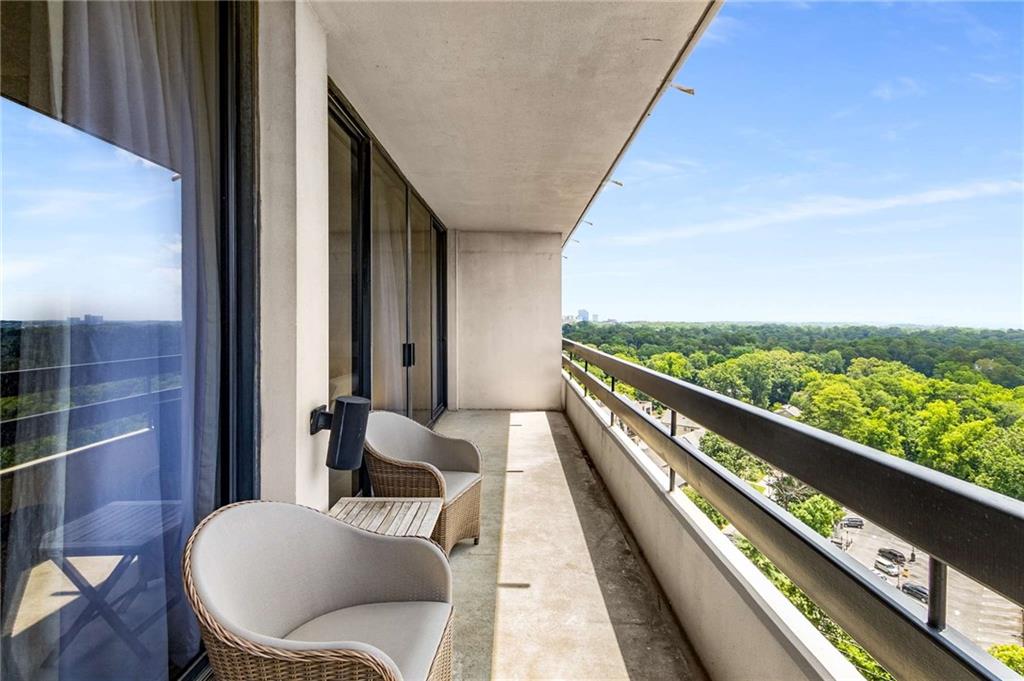 2660 Peachtree Road NW Unit 18H