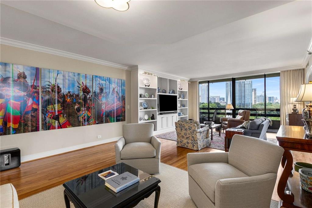 2660 Peachtree Road NW Unit 16F