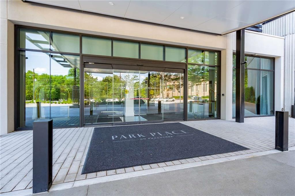 2660 Peachtree Road NW Unit 16F