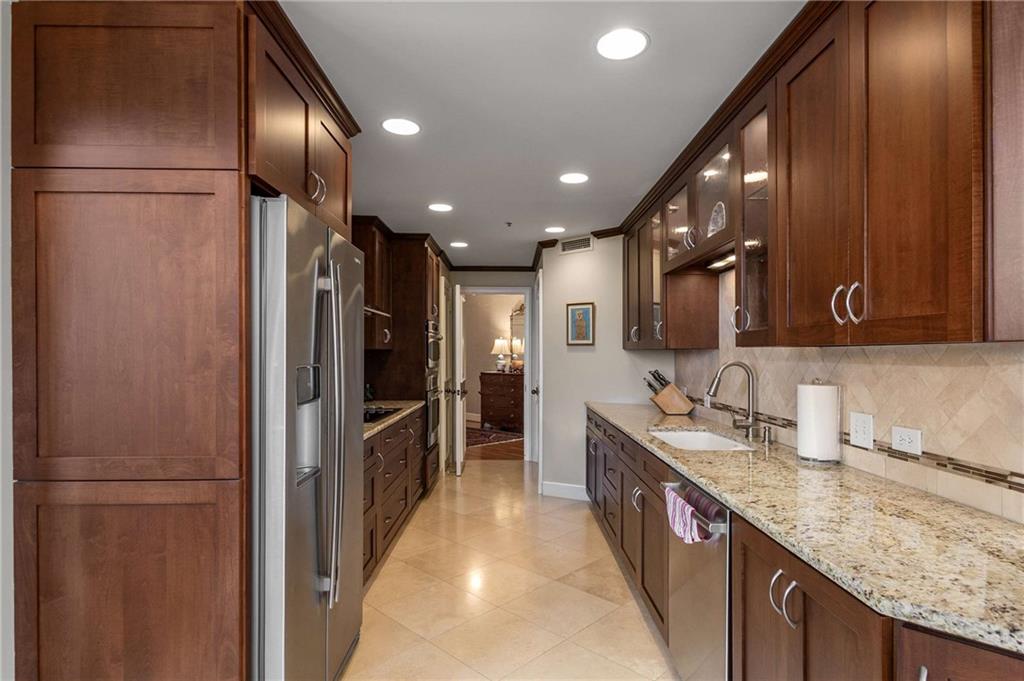 2660 Peachtree Road NW Unit 16F