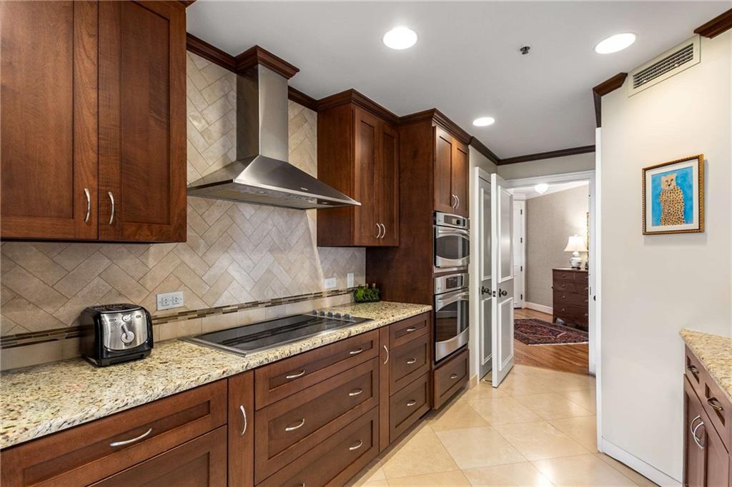 2660 Peachtree Road NW Unit 16F