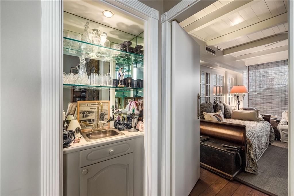 2660 Peachtree Road NW Unit 10F