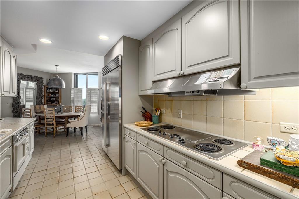 2660 Peachtree Road NW Unit 10F