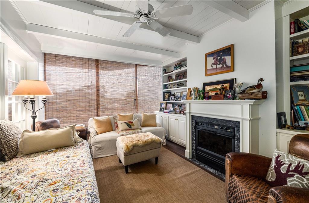 2660 Peachtree Road NW Unit 10F