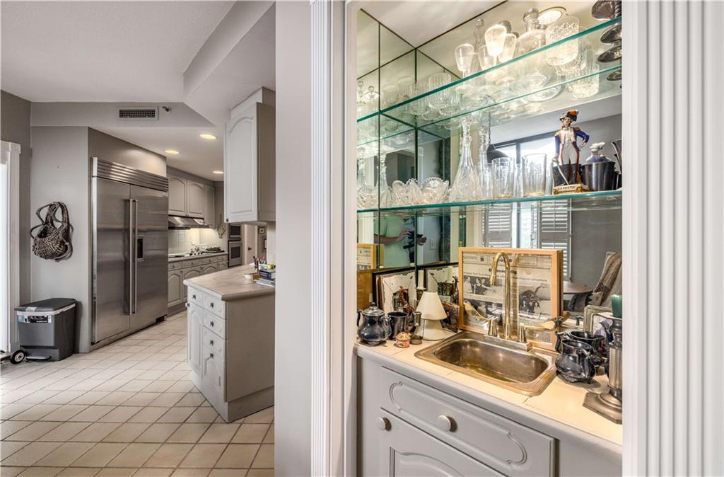 2660 Peachtree Road NW Unit 10F