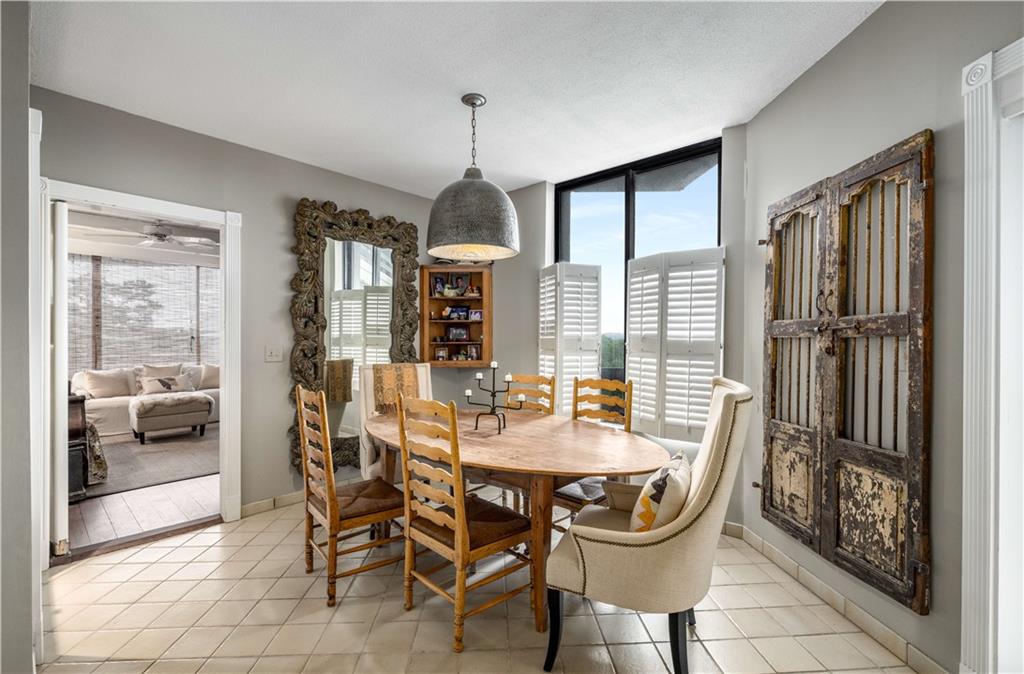 2660 Peachtree Road NW Unit 10F