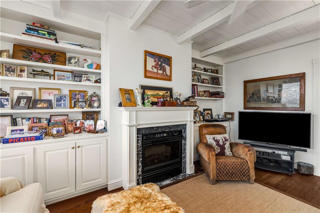 2660 Peachtree Road NW Unit 10F