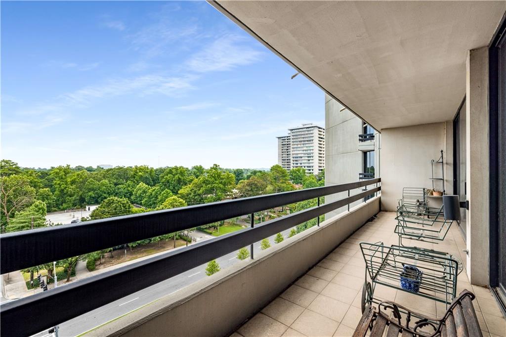 2660 Peachtree Road NW Unit 10F