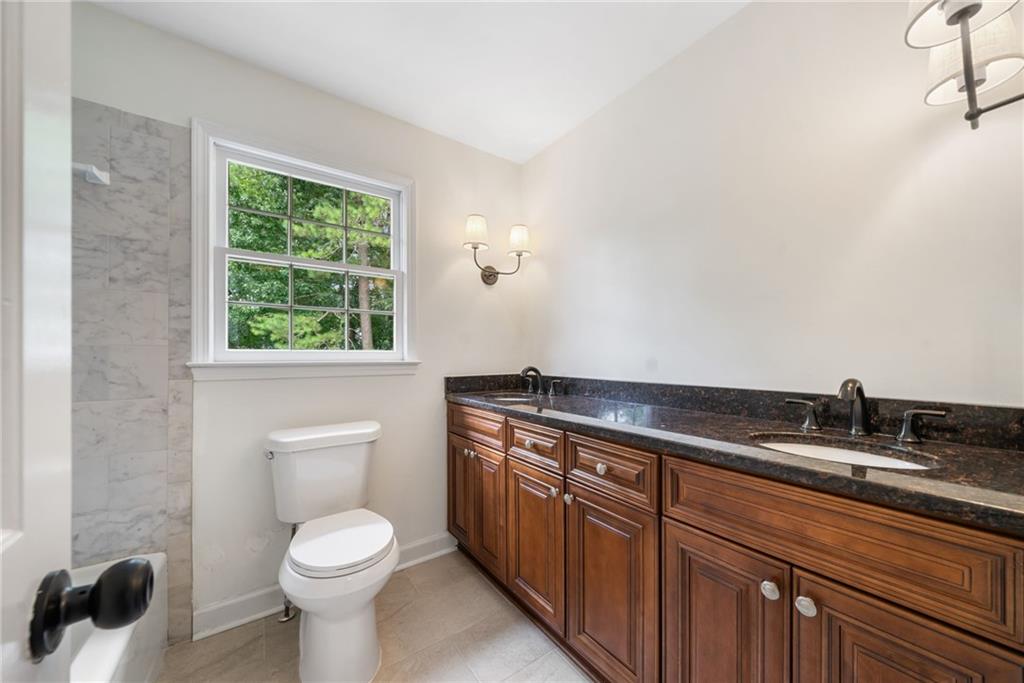 150 Marsh Glen Point