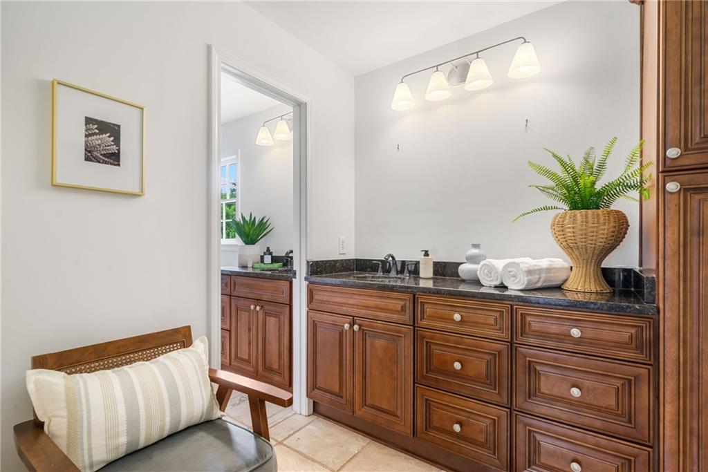 150 Marsh Glen Point