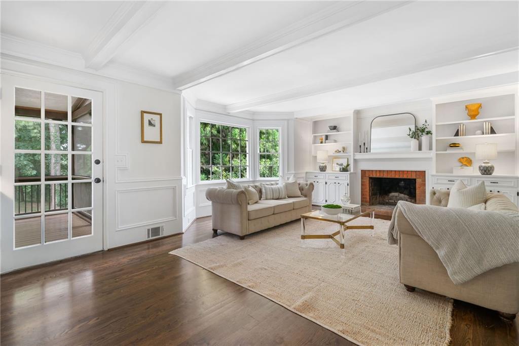 150 Marsh Glen Point