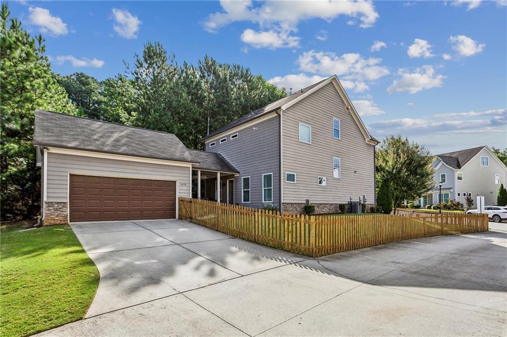 1976 Boyd Trace Lane NW