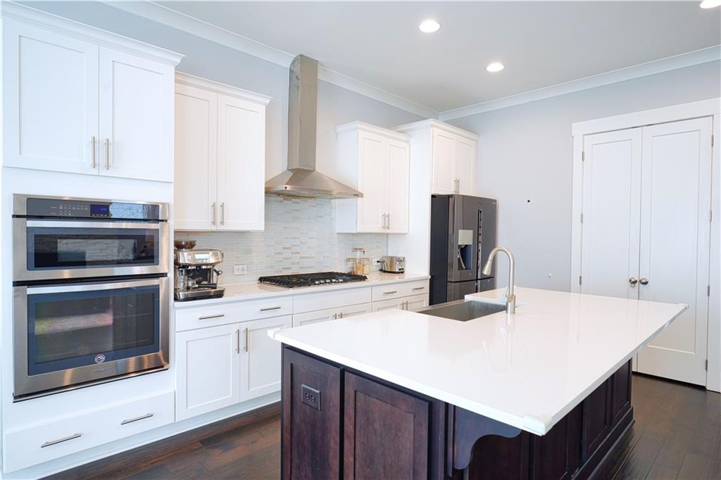 6030 Richwood Circle